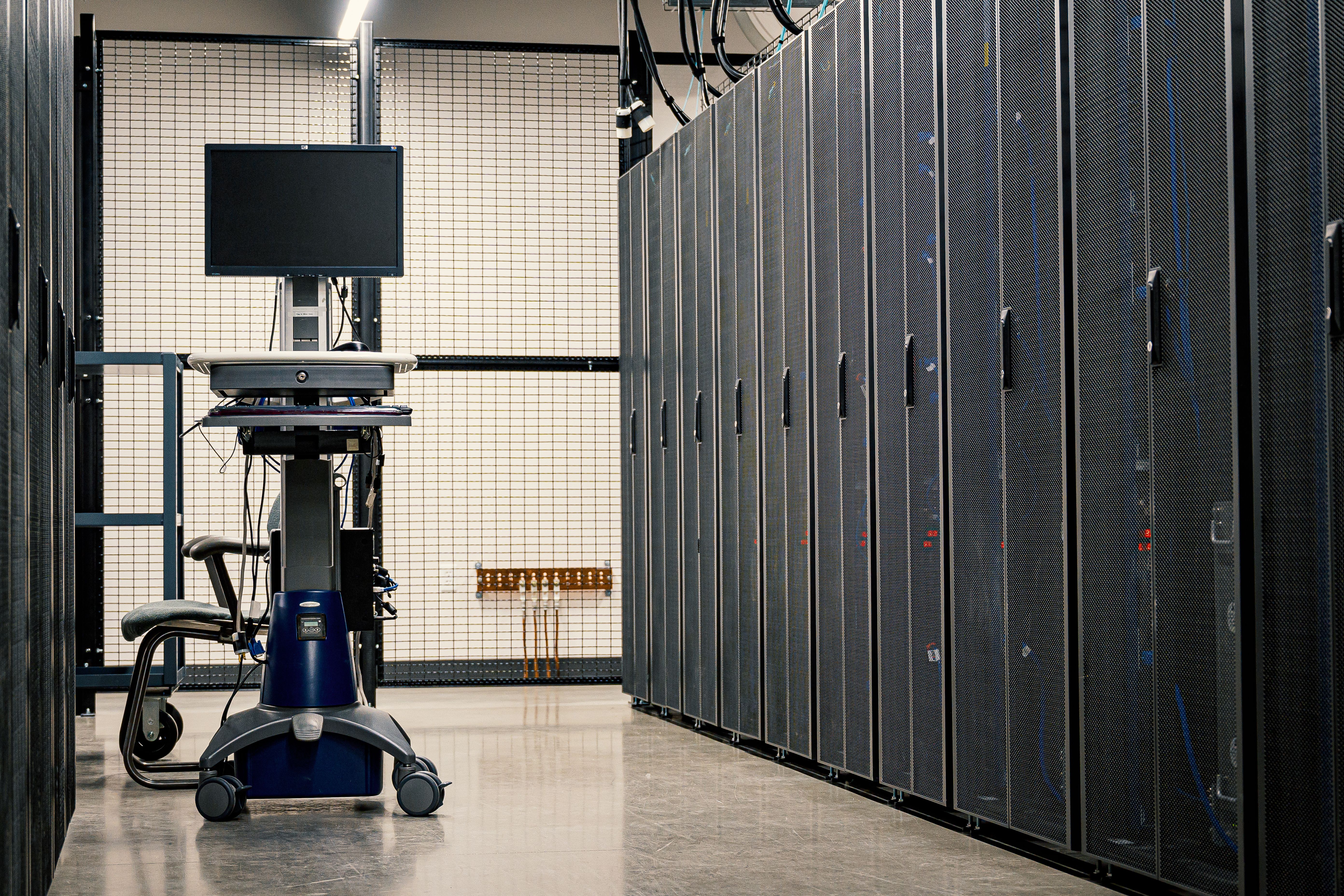 Performance & Connectivity | Sailexhost